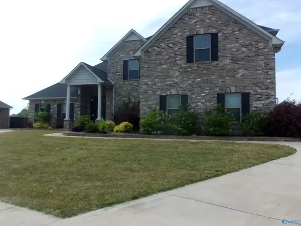 25439 Nottingham Drive, Athens, AL 35613