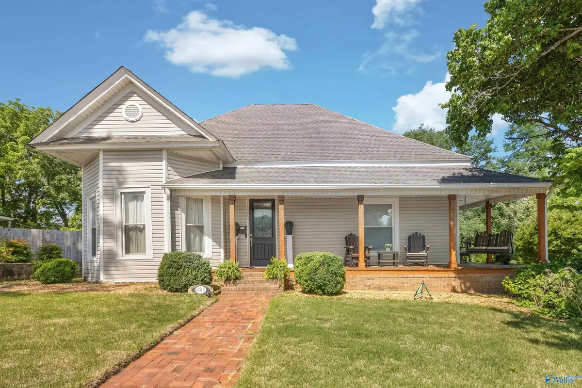 421 Main Street, Moulton, AL 35650 - #1