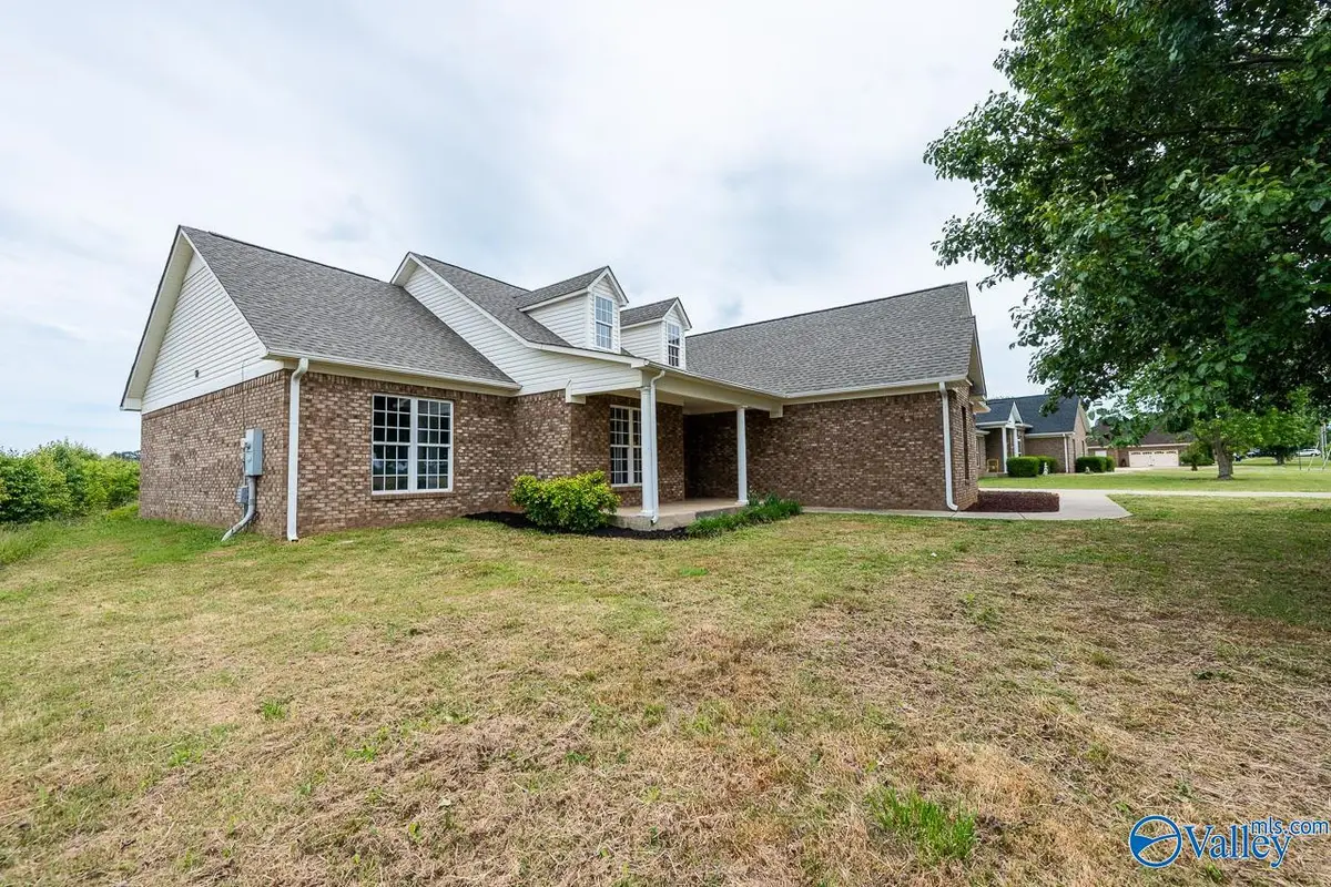303 Narrow Lane, New Market, AL 35761 - #1