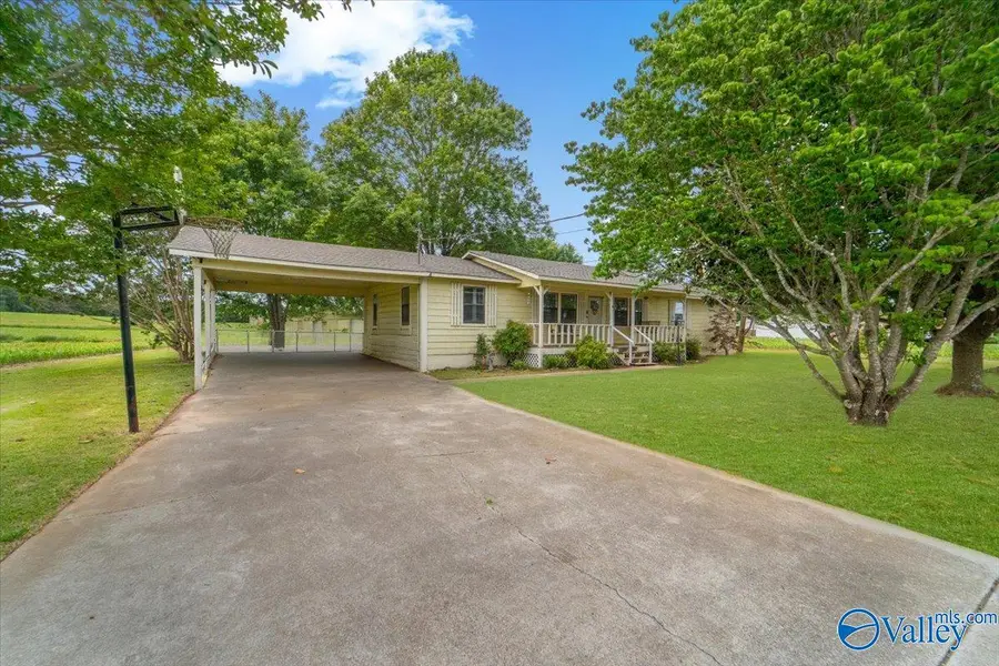 3908 Maysville Road, Huntsville, AL 35811 - #2