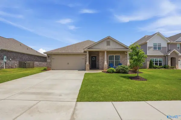205 Goldie Court, New Market, AL 35761