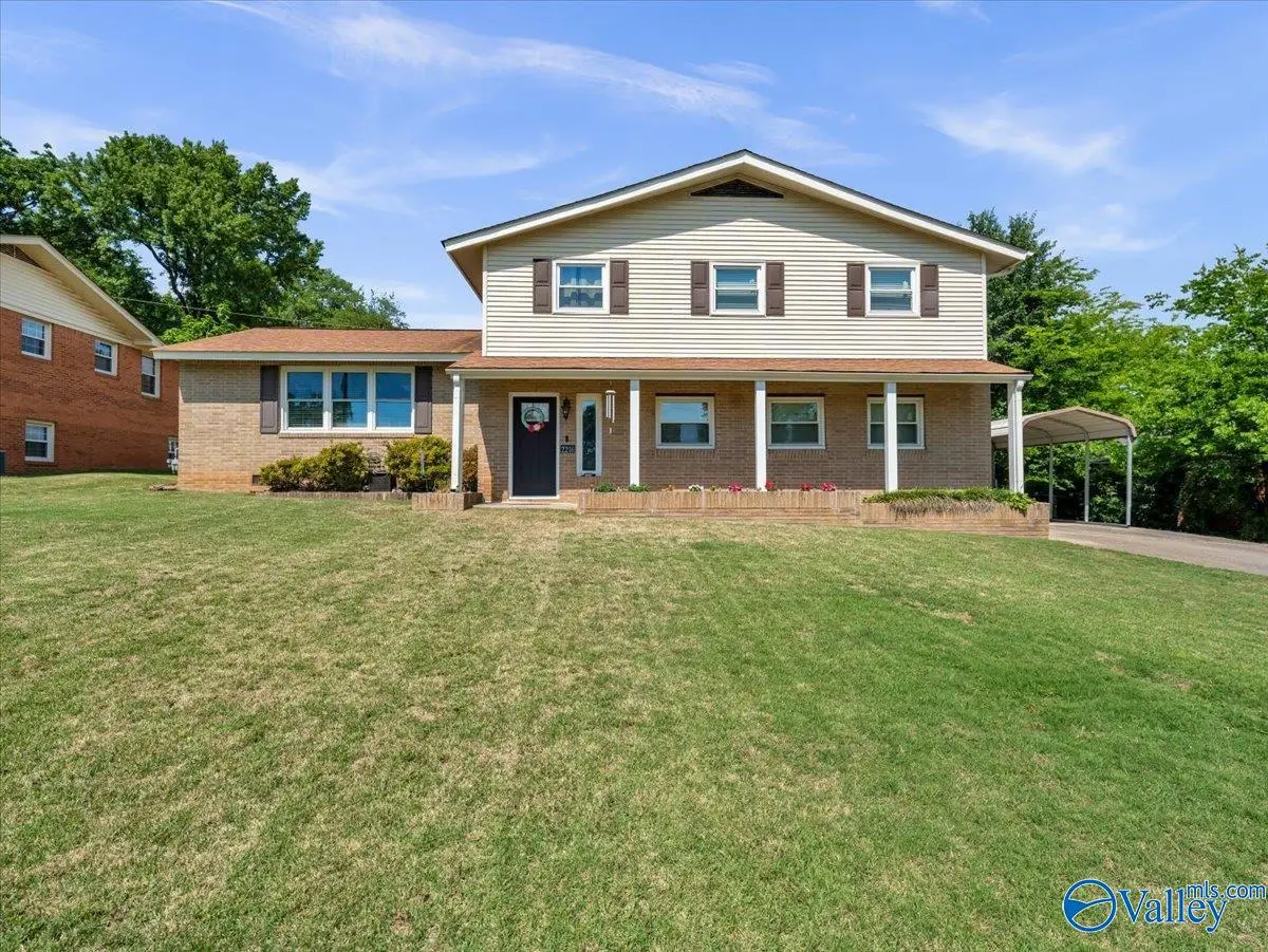 2216 Fairfax Street, Huntsville, AL 35811 - #1