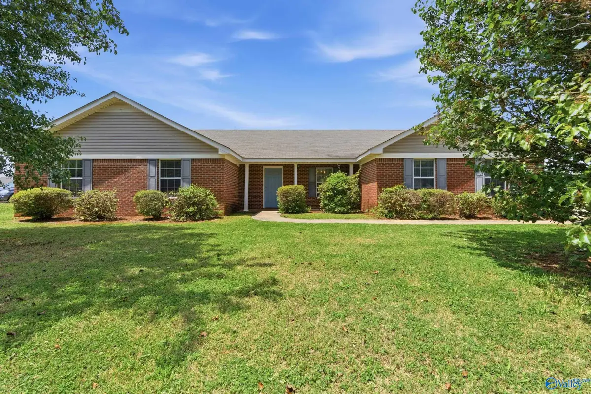114 Beaconsfield Drive, Meridianville, AL 35759 - #1