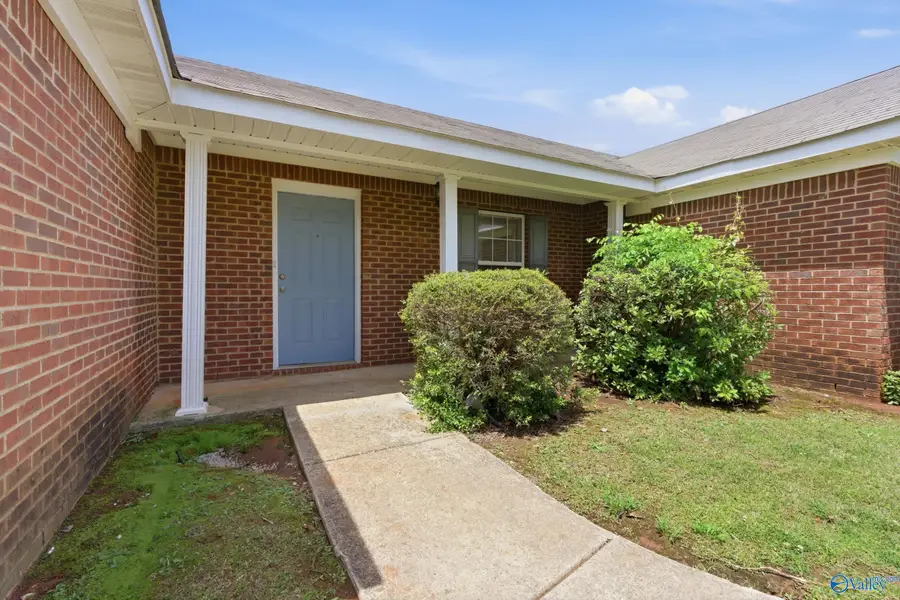 114 Beaconsfield Drive, Meridianville, AL 35759 - #3