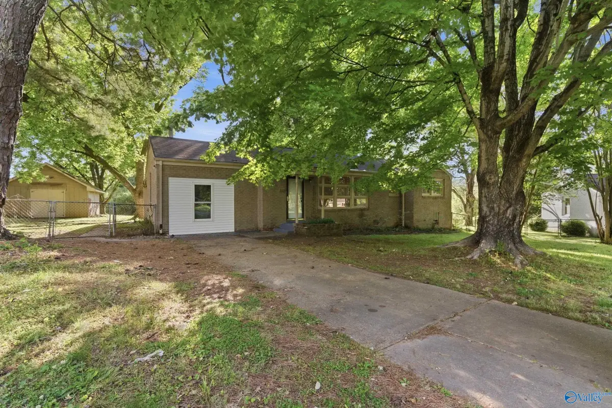 2217 Barrywood Circle Nw, Huntsville, AL 35810 - #1