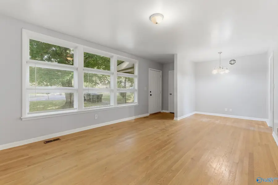 2217 Barrywood Circle Nw, Huntsville, AL 35810 - #3