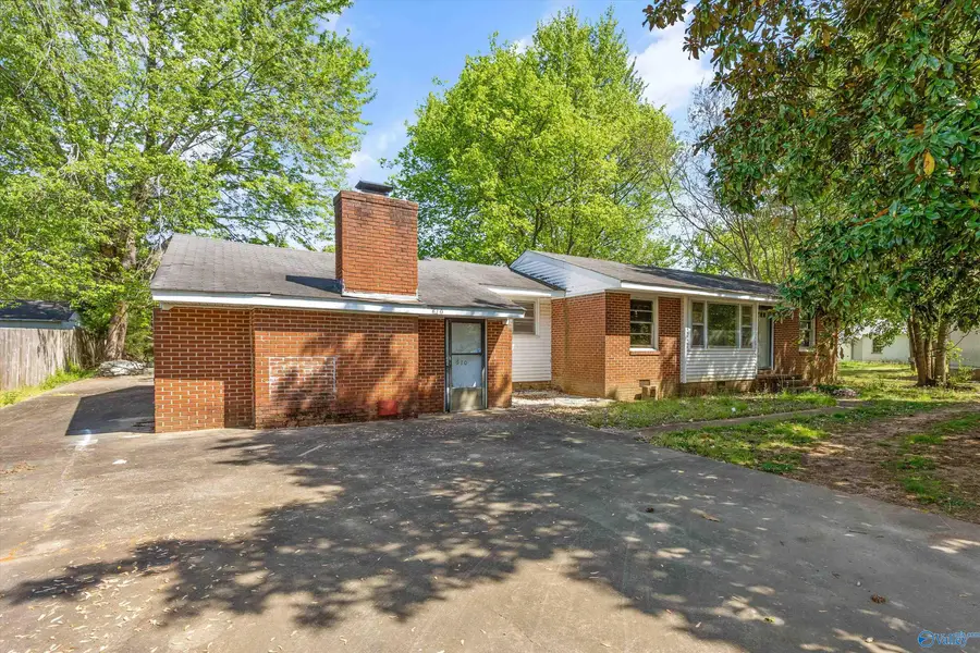 610 Horton Street, Athens, AL 35611 - #3