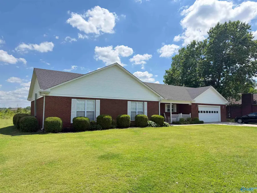 63 Monica Avenue, Decatur, AL 35603 - #2