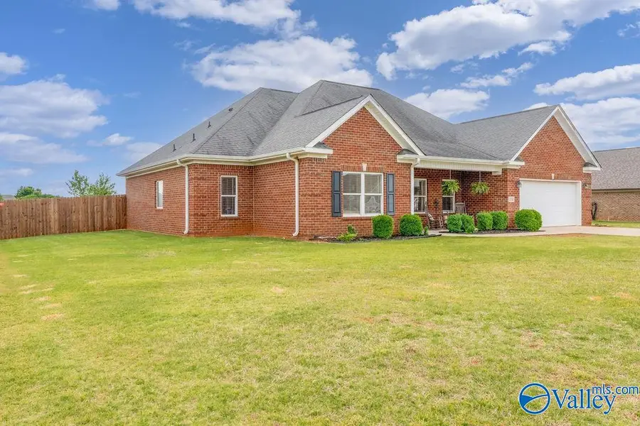 114 Evergreenview Drive, Hazel Green, AL 35750 - #3