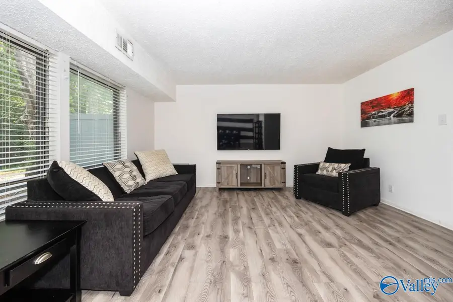 2220 Colony Drive Sw #2220, Huntsville, AL 35802 - #2