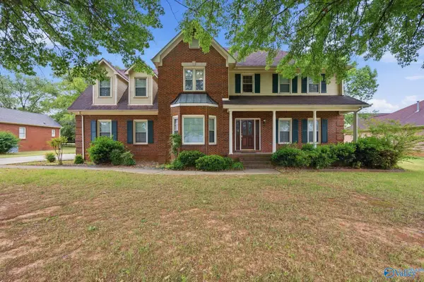 102 Redcliffe Drive Nw, Huntsville, AL 35806