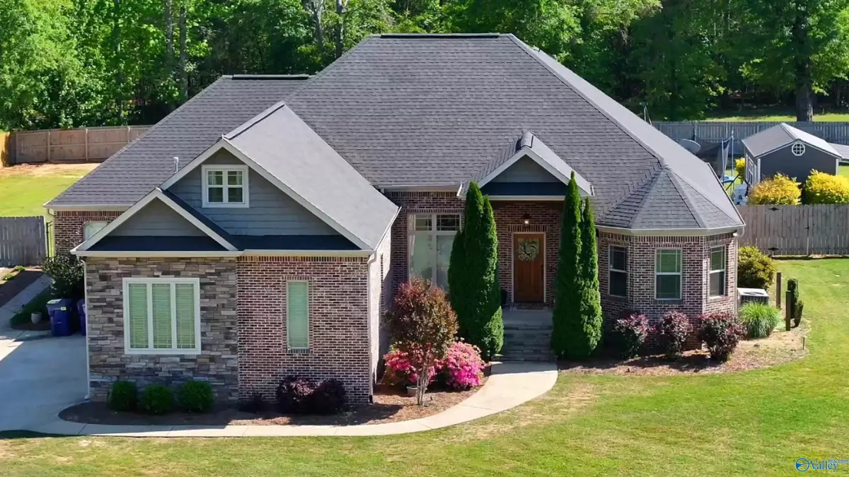 90 Oak River Drive, Gadsden, AL 35901 - #1