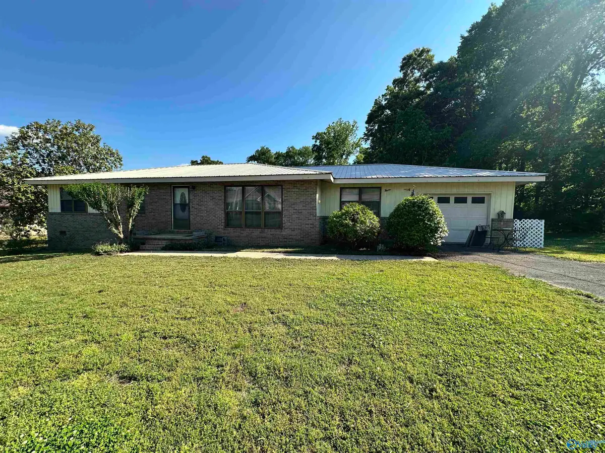 304 35th Street Nw Nw, Fort Payne, AL 35967 - #1