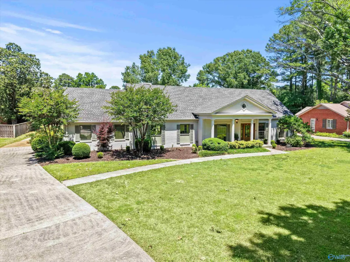 2004 Brookmeade Road Se, Decatur, AL 35601 - #1