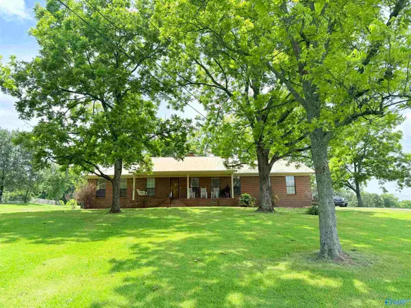 2143 Union Grove Road, Guntersville, AL 35976