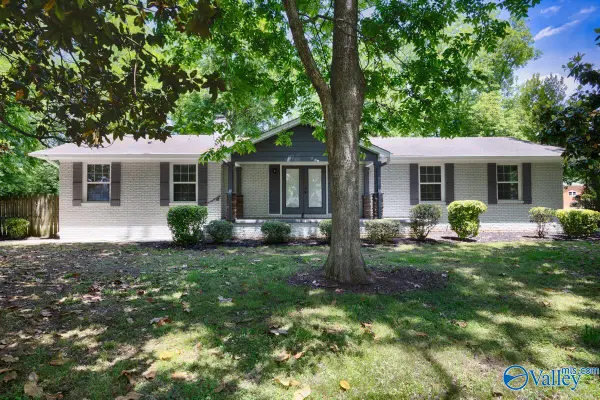 207 Lily Flagg Road Se, Huntsville, AL 35802