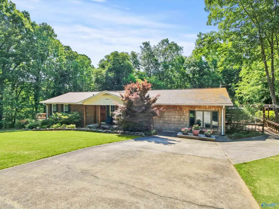 3513 Cedar Lane, Guntersville, AL 35976 - #3