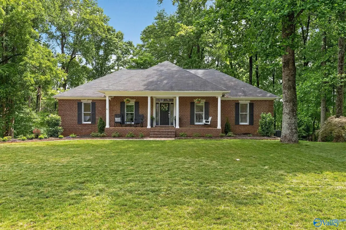 157 Arbery Drive Nw, Huntsville, AL 35806 - #1