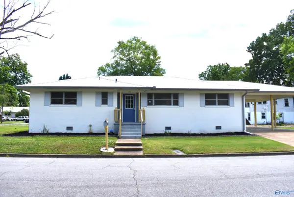 210 S 9th Street, Gadsden, AL 35903