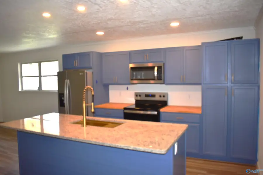 210 S 9th Street, Gadsden, AL 35903 - #3