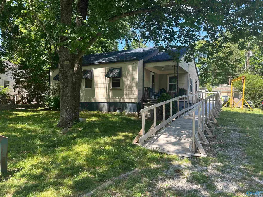 2105 North Rose Drive Sw, Huntsville, AL 35805 - #3