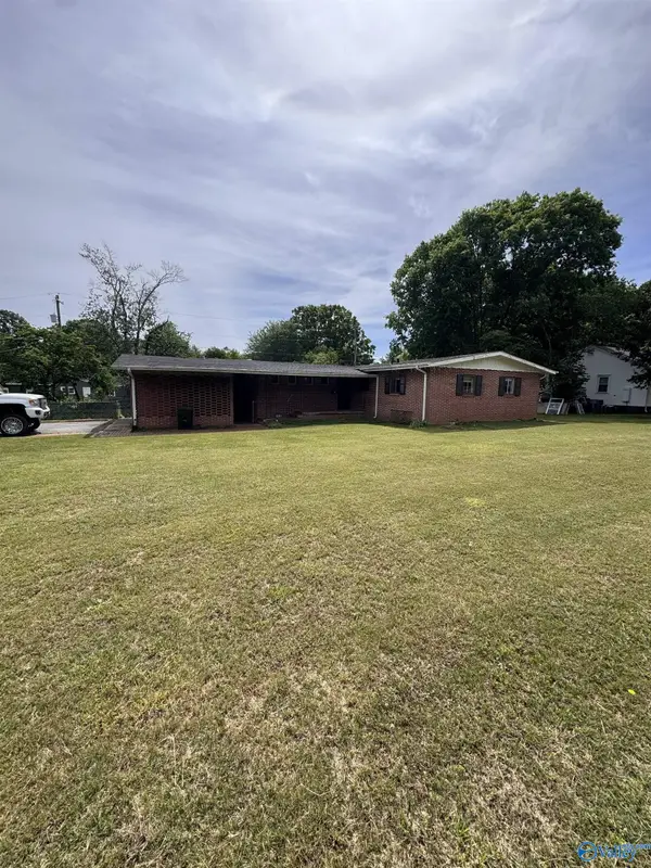 1305 S Madison Street, Athens, AL 35611