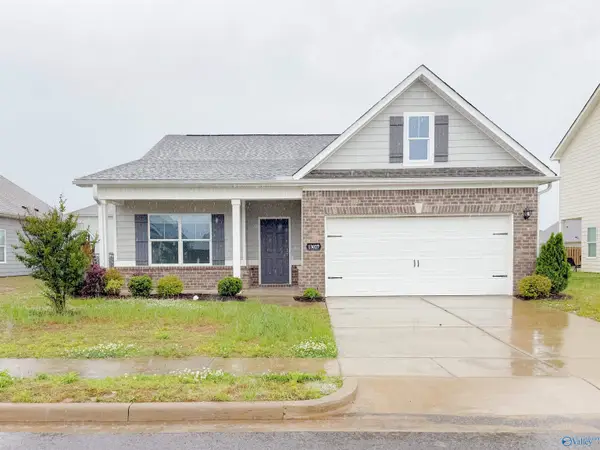 13027 Lantern Pointe Way, Harvest, AL 35749