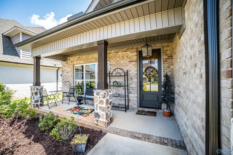 13 Farmhouse Way, Huntsville, AL 35803 - #2