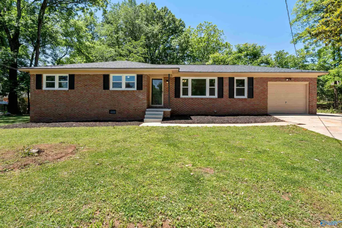 3411 Euclid Circle Nw, Huntsville, AL 35810 - #1