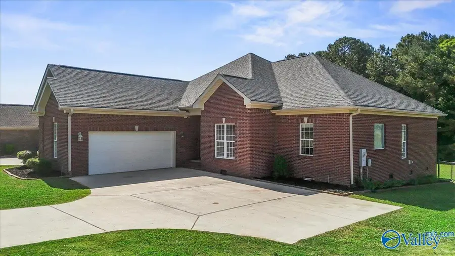1220 Johnson Avenue, New Hope, AL 35760 - #2