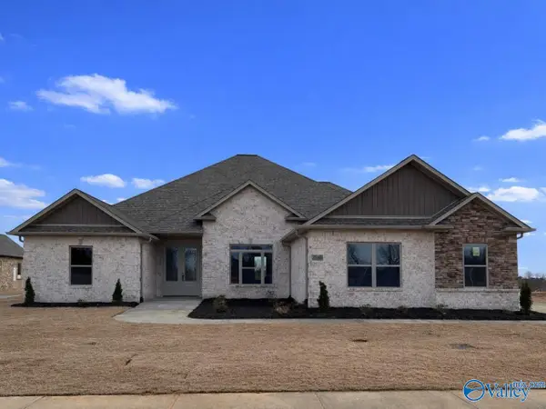 26368 Old Town Drive, Athens, AL 35613