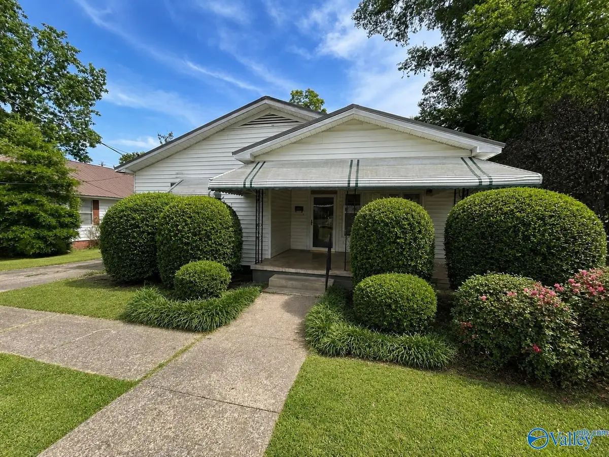 35 W Wilkinson Avenue, Gadsden, AL 35904 - #1
