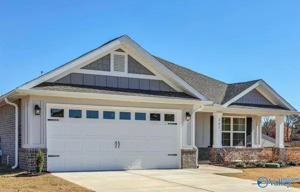 101 Vickery Court, Huntsville, AL 35810