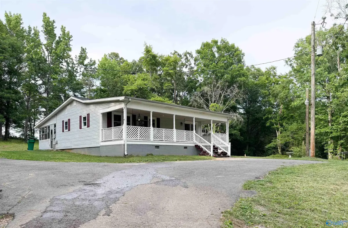 286 County Road 1241, Vinemont, AL 35179 - #1