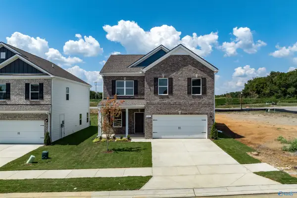 140 Mill Valley Way, New Market, AL 35761