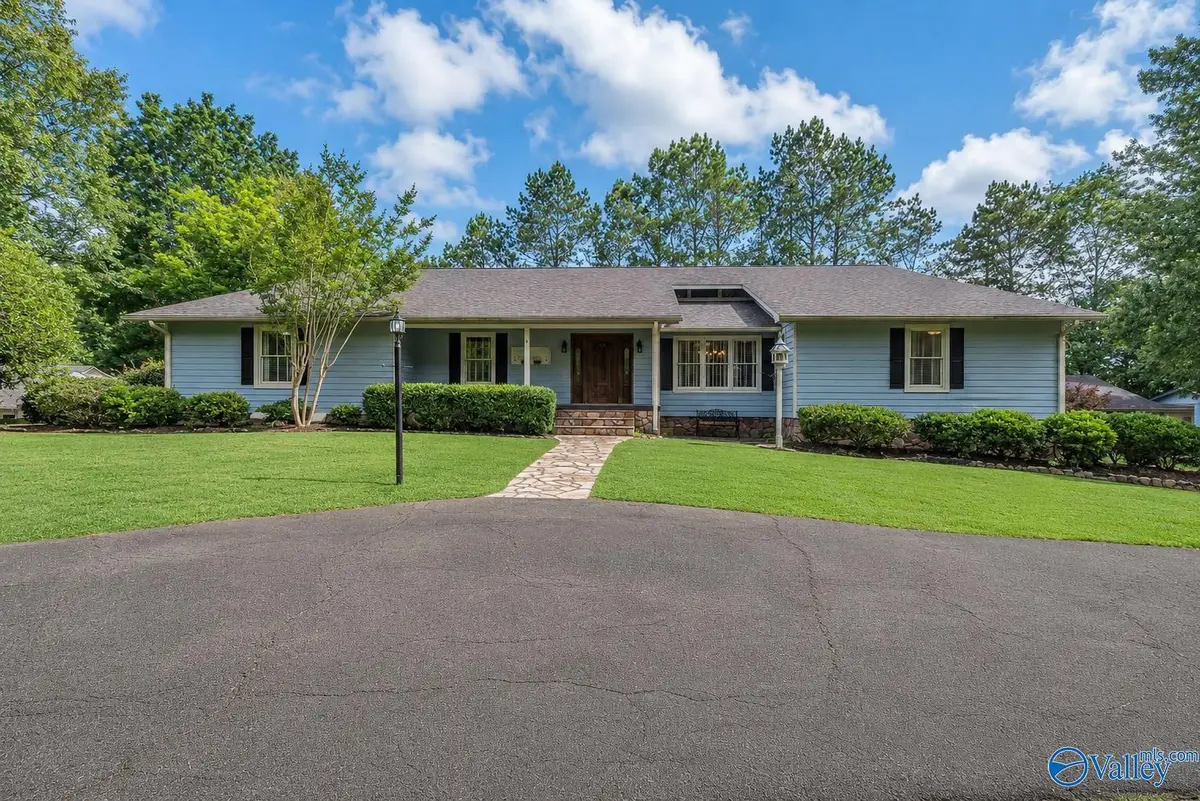 132 Andrew Jackson Way, Scottsboro, AL 35769 - #1