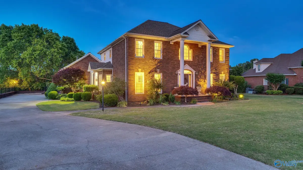 281 River Cove Road, Huntsville, AL 35811 - #1