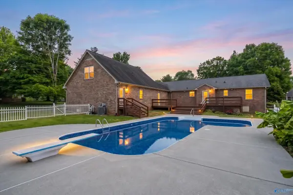 145 Butch Cash Road, Hazel Green, AL 35750