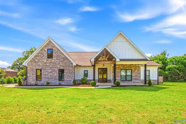 482 Deer Run Circle, Rogersville, AL 35652