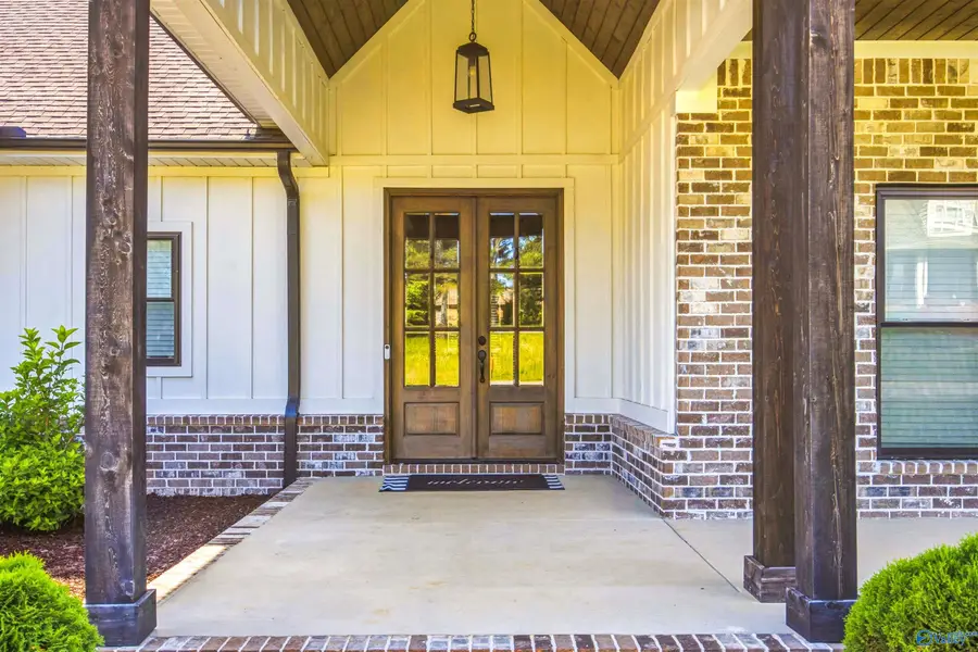 482 Deer Run Circle, Rogersville, AL 35652 - #3