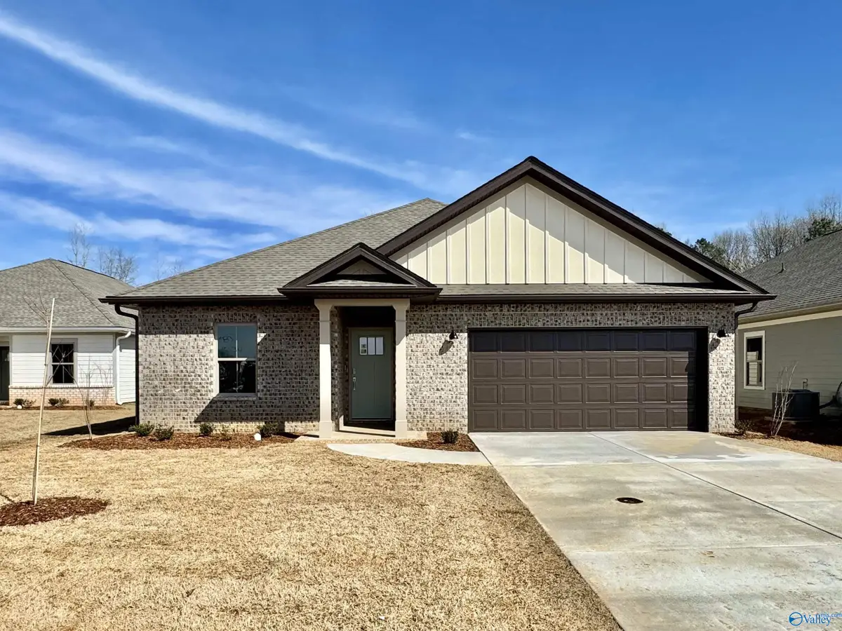 7202 Holly Creek Drive, Owens Cross Roads, AL 35763 - #1