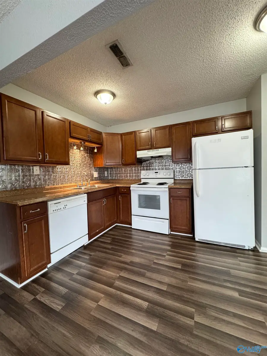2422 Wynterhall Road Se, Huntsville, AL 35803 - #2