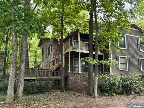 2002 Greenwood Place Sw, Huntsville, AL 35802