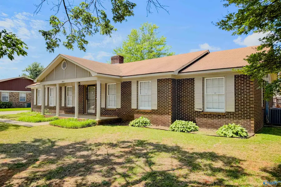 2007 Jefferson Avenue Sw, Decatur, AL 35603 - #2