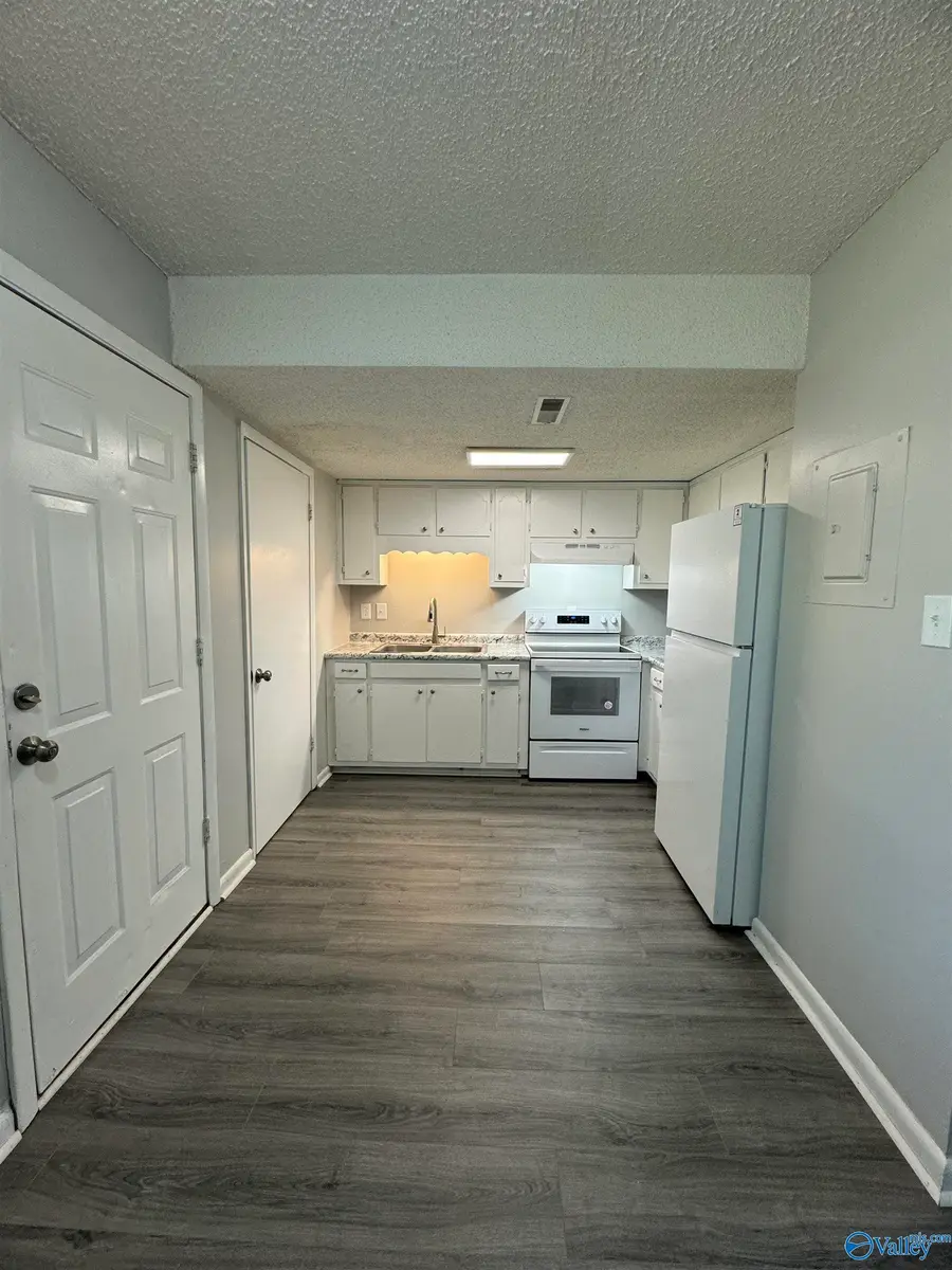 1309 Halsey Avenue Ne, Huntsville, AL 35801 - #3