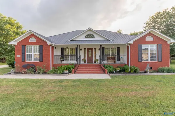 215 Robinwood Lane, Woodville, AL 35776