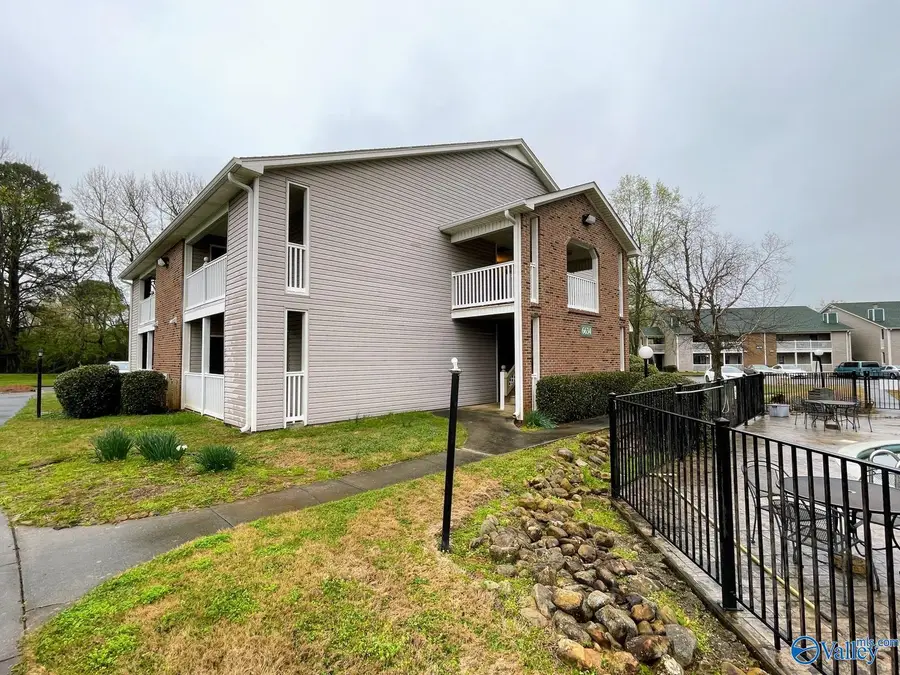 6634 Willow Point Drive Nw #F, Huntsville, AL 35806 - #2
