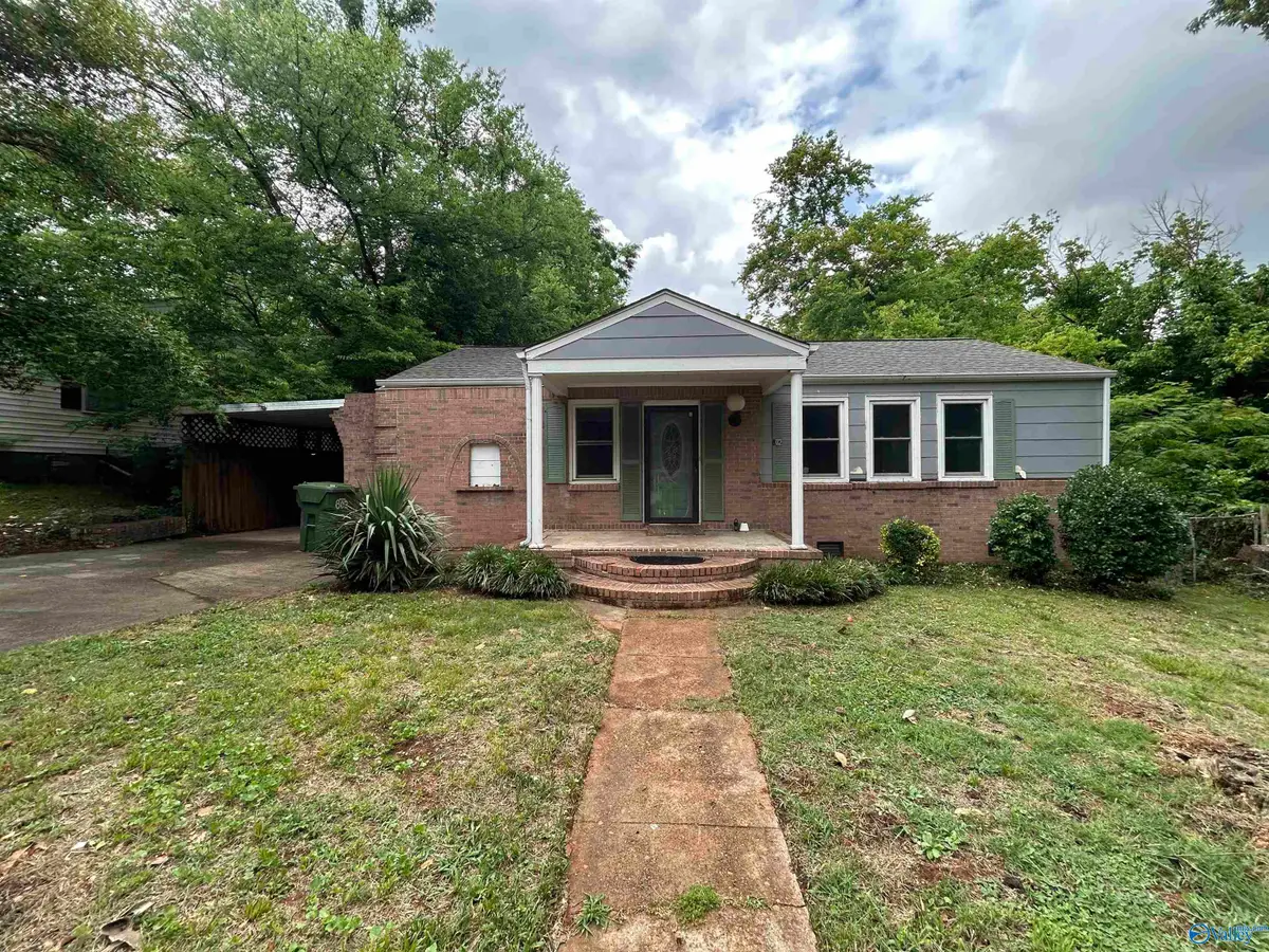802 Crestline Road Nw, Huntsville, AL 35816 - #1