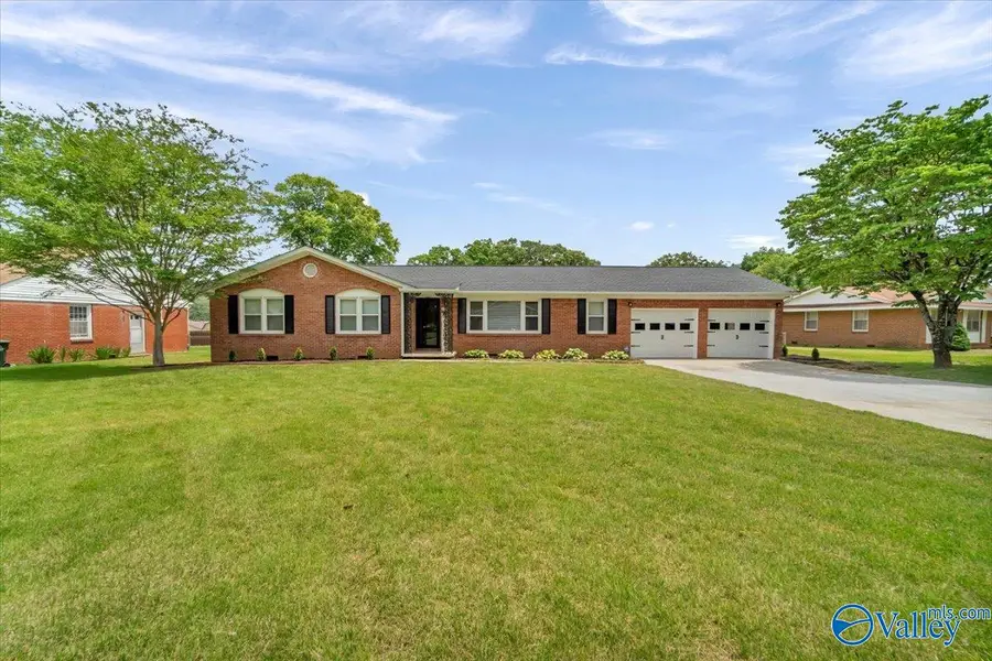 306 Buckeye Street, Athens, AL 35611 - #2