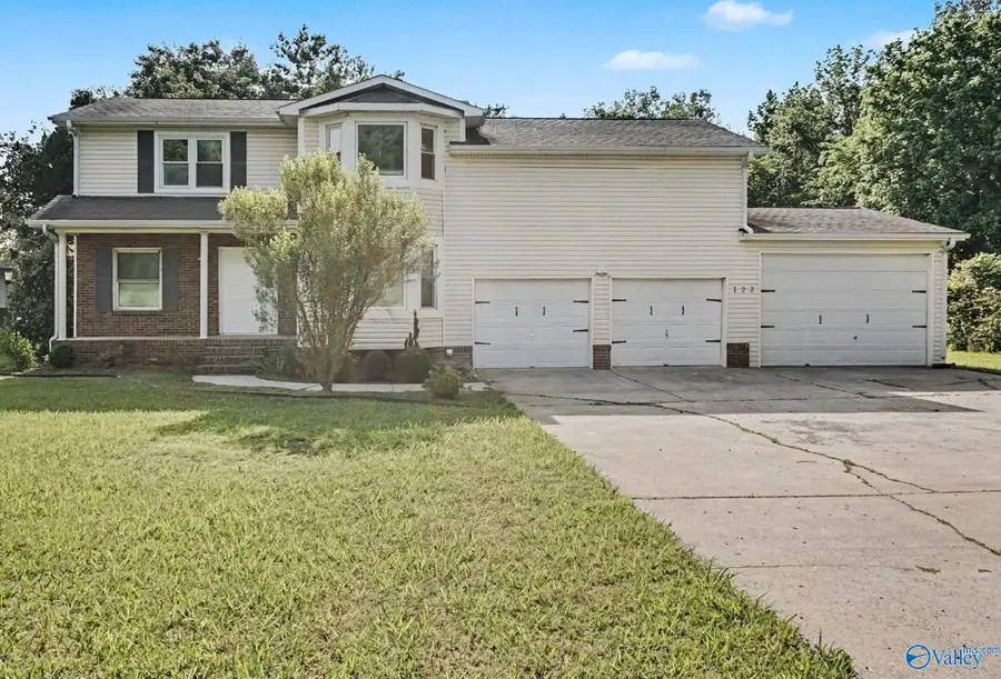 122 Brawley Drive, Owens Cross Roads, AL 35763 - #2